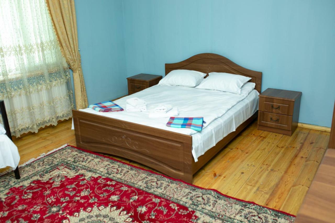 Khurma Hostel Ganja Buitenkant foto