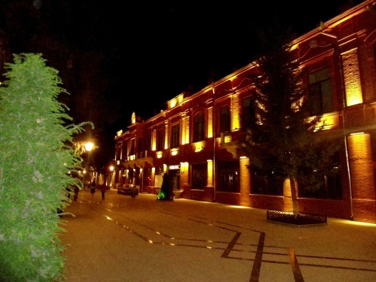 Khurma Hostel Ganja Buitenkant foto