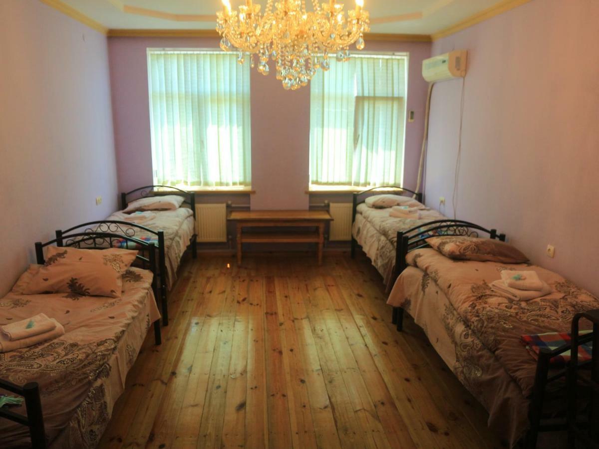 Khurma Hostel Ganja Buitenkant foto